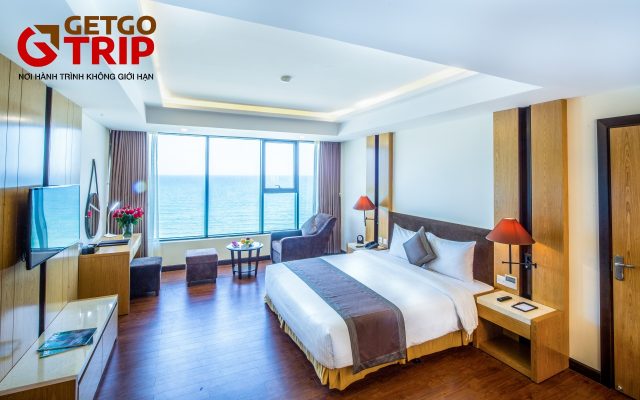 Mường Thanh Luxury Đà Nẵng - Hạng phòng Deluxe King View Biển