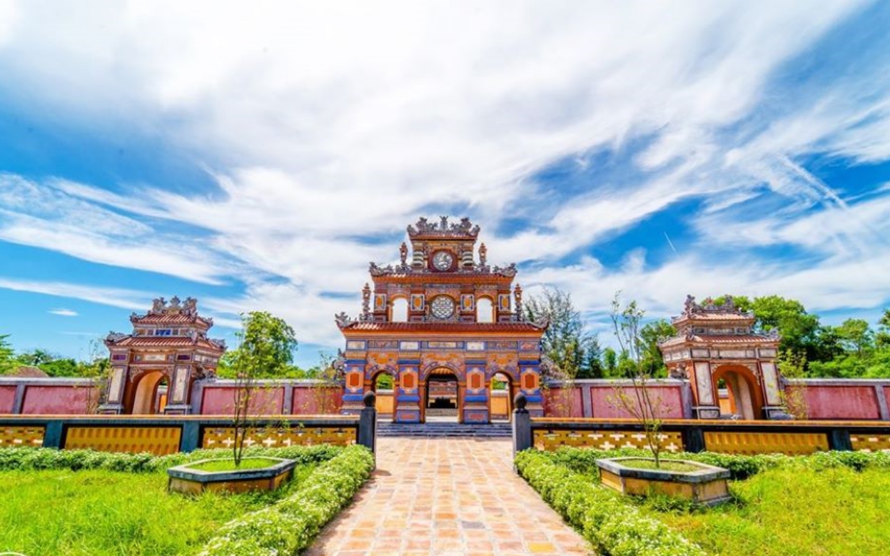 Lăng Vua Dục Đức