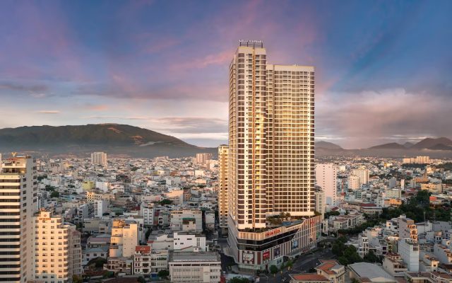 Melia Vinpearl Nha Trang Empire