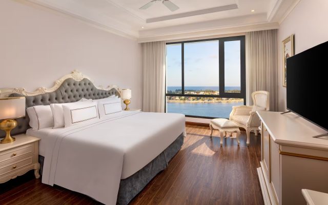 Melia Vinpearl Quảng Bình - Deluxe River View King