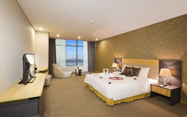 Mường Thanh Luxury Nha Trang - Deluxe King Ocean