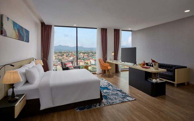 SAM Quảng Bình Hotel - King Suite