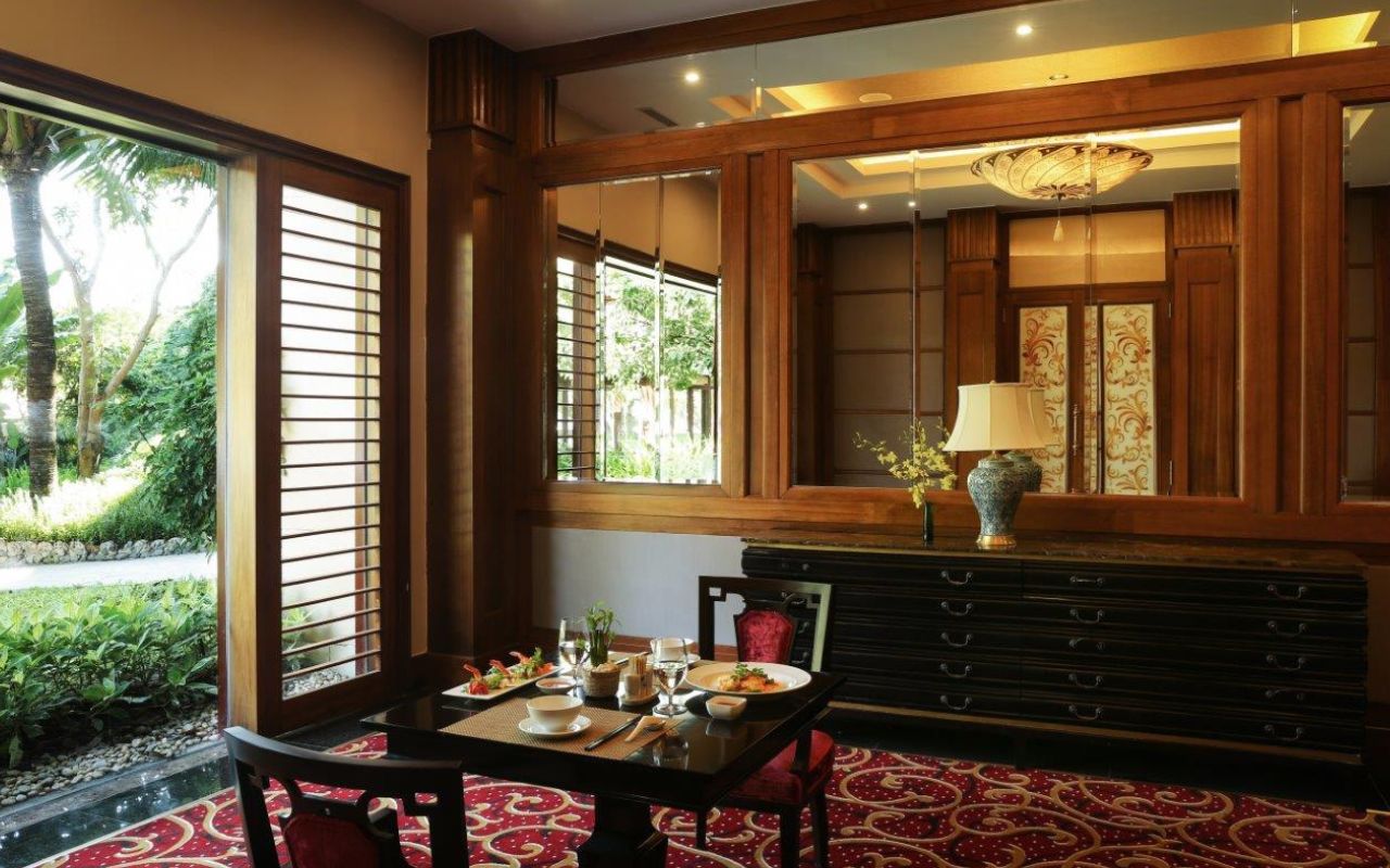 Vinpearl Luxury Nha Trang - Nhà hàng Hương Việt