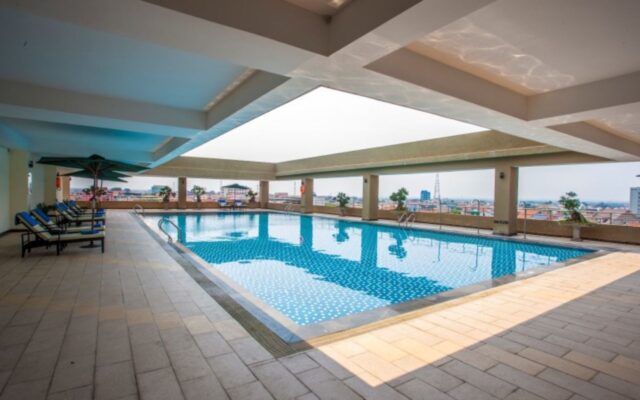 Mường Thanh Grand Quảng Trị - Hồ bơi