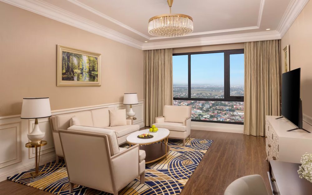 Melia Vinpearl Phủ Lý - Suite phòng khách