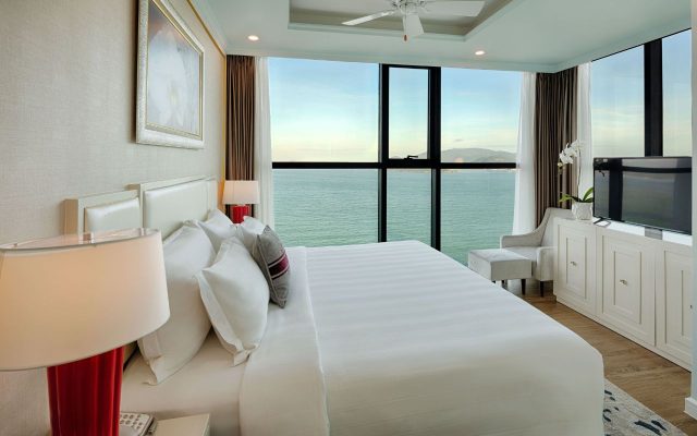 Vinpearl Beachfront Nha Trang - Căn Hộ 2 Phòng Ngủ Hướng Biển