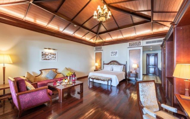 Vinpearl Luxury Nha Trang - Biệt Thự Premier Hướng Vườn Giường Đôi