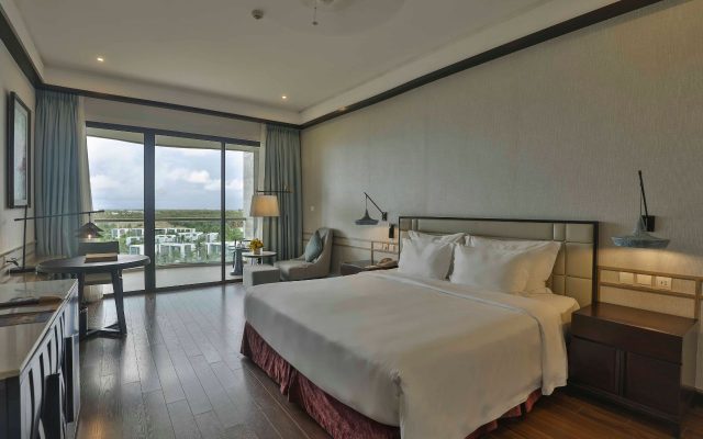 Vinpearl Resort & Golf Nam Hội An - Deluxe Giường Đôi