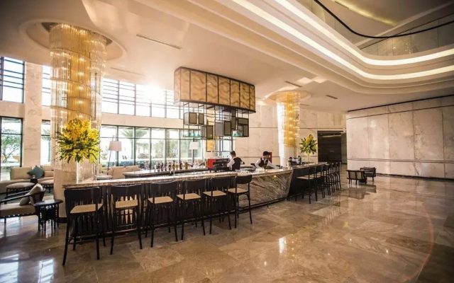Vinpearl Resort & Golf Nam Hội An - Lobby Bar