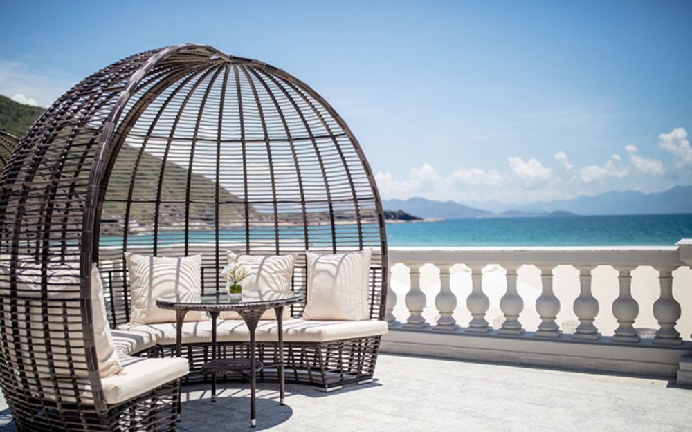 Vinpearl Resort Nha Trang - Beach Comber Bar